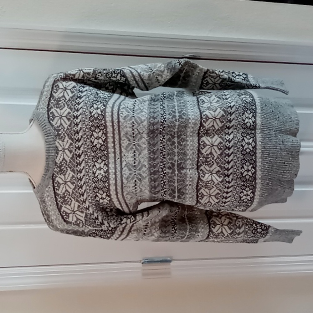 Vintage CeZanne Pullover Sweater Ladies Size Medium Shades Of Gray/White/Black